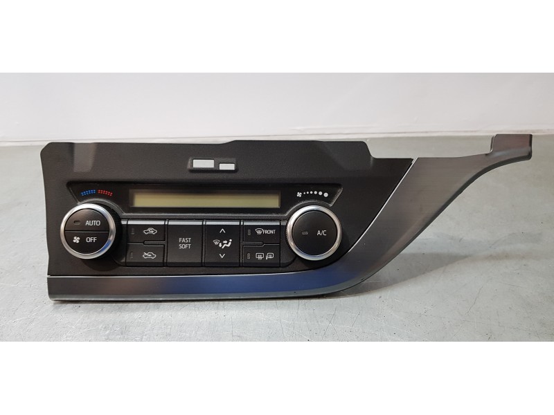 Recambio de mando climatizador para toyota auris touring sports (e18) hybrid advance referencia OEM IAM 5590002460  