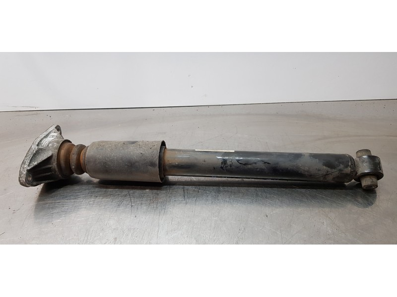 Recambio de amortiguador trasero derecho para bmw serie 3 touring (f31) 318d referencia OEM IAM 679157005  