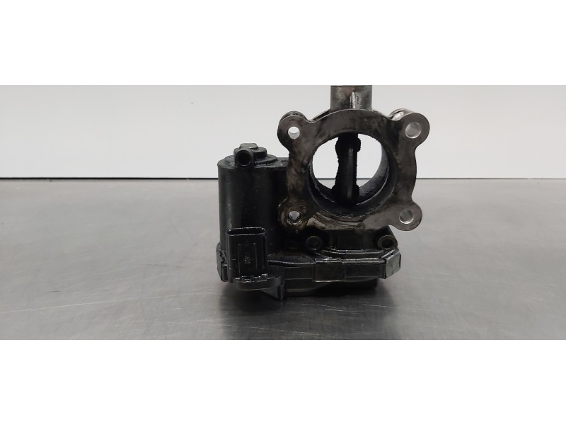 Recambio de caja mariposa para opel insignia berlina limousine referencia OEM IAM 55496779  