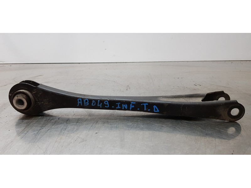 Recambio de brazo suspension inferior trasero derecho para bmw serie 3 touring (f31) 318d referencia OEM IAM 679252704  