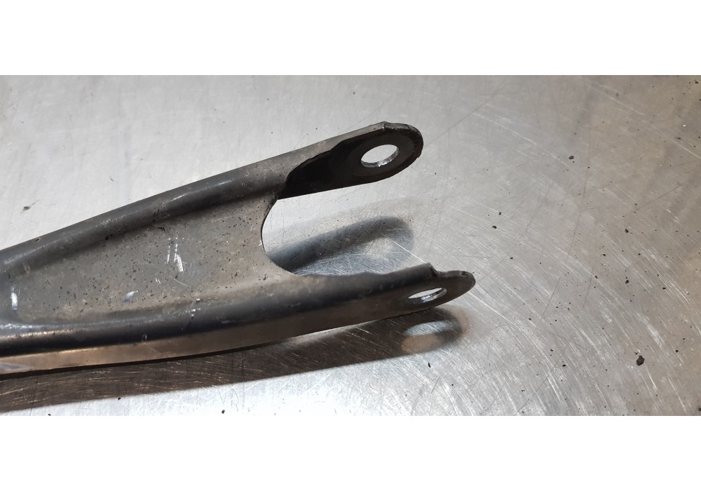 Recambio de brazo suspension inferior trasero derecho para bmw serie 3 touring (f31) 318d referencia OEM IAM 679252704  