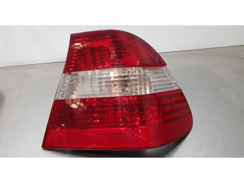 Recambio de piloto trasero derecho para bmw serie 3 berlina (e46) 316i referencia OEM IAM 63218364922   Recambio de piloto trasero derecho para bmw serie 3 berlina (e46) 316i referencia OEM IAM 63218364922