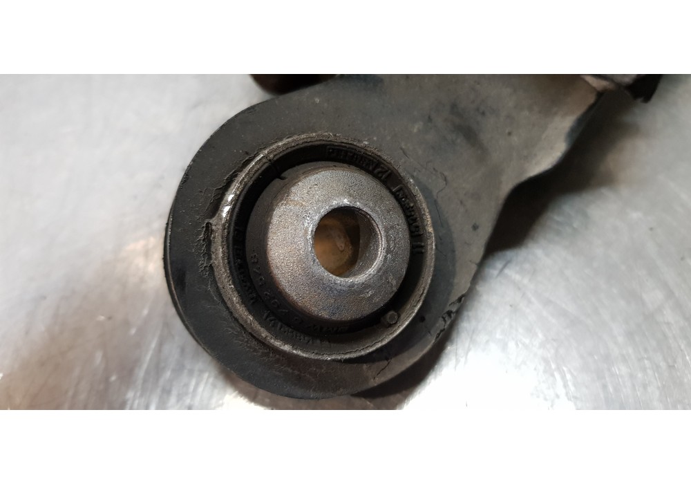 Recambio de brazo suspension superior trasero derecho para bmw serie 3 touring (f31) 318d referencia OEM IAM 679251701  