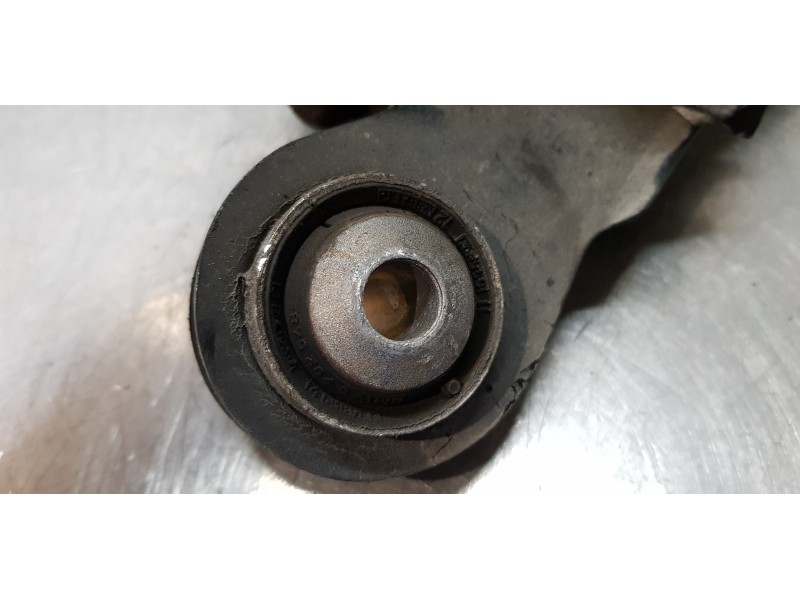 Recambio de brazo suspension superior trasero derecho para bmw serie 3 touring (f31) 318d referencia OEM IAM 679251701  