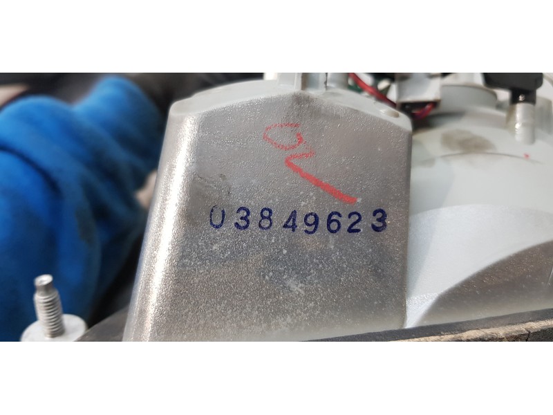 Recambio de piloto trasero derecho para bmw serie 3 berlina (e46) 316i referencia OEM IAM 63218364922   Recambio de piloto trasero derecho para bmw serie 3 berlina (e46) 316i referencia OEM IAM 63218364922