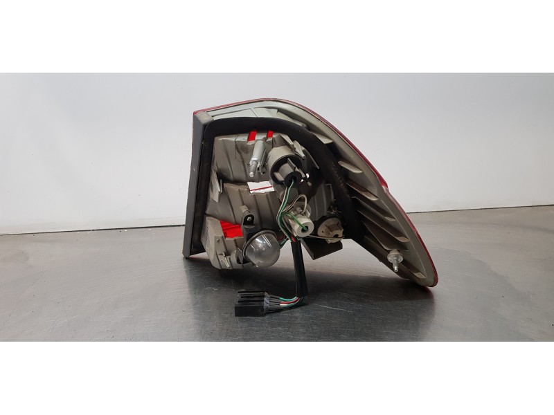 Recambio de piloto trasero izquierdo para bmw serie 3 berlina (e46) 316i referencia OEM IAM 63218364921  