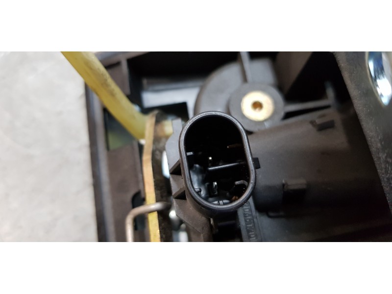 Recambio de cerradura maletero / porton para mercedes clase m (w163) 350 (163.) referencia OEM IAM A1637400235  