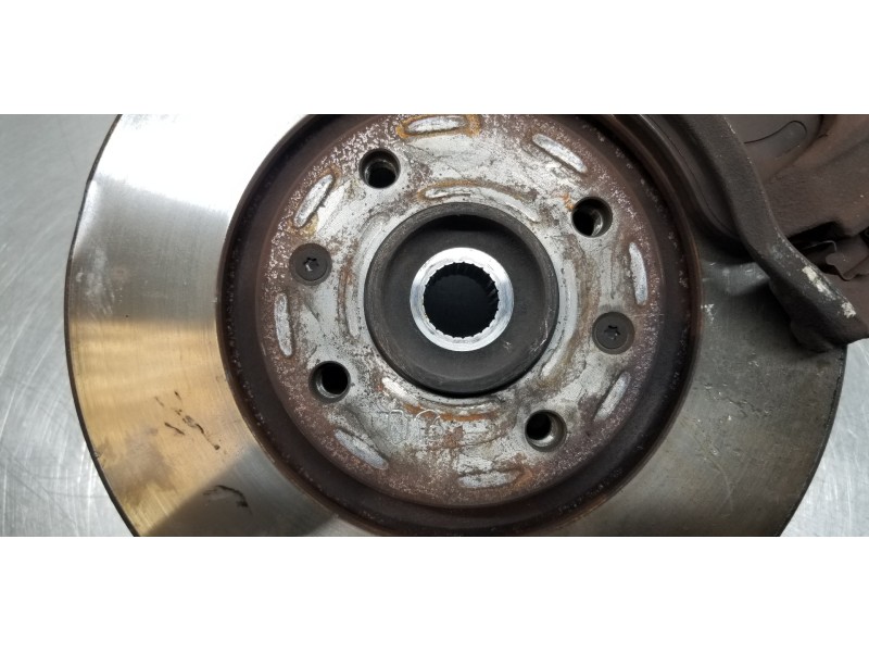 Recambio de mangueta delantera derecha para peugeot 307 (s1) xr clim plus referencia OEM IAM 364796  