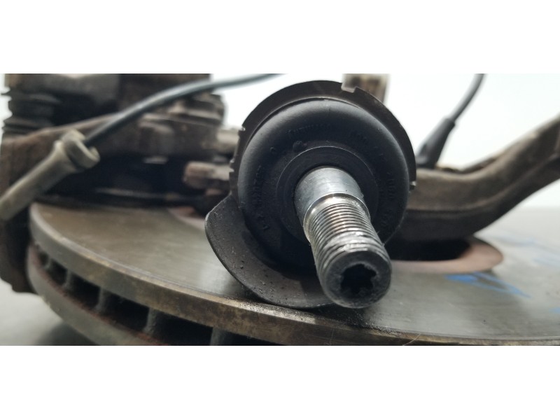 Recambio de mangueta delantera derecha para peugeot 307 (s1) xr clim plus referencia OEM IAM 364796  