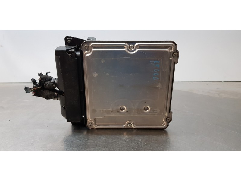 Recambio de centralita motor uce para audi a8 (4e2) 4.0 tdi quattro referencia OEM IAM 4E0907409B  