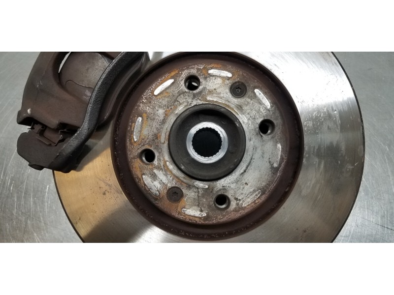 Recambio de mangueta delantera izquierda para peugeot 307 (s1) xr clim plus referencia OEM IAM 364696  