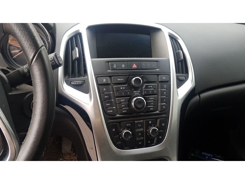 opel astra j gtc del año 2014