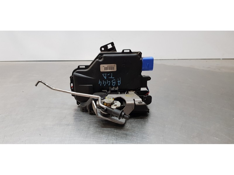 Recambio de cerradura puerta trasera derecha para audi a8 (4e2) 4.0 tdi quattro referencia OEM IAM 4E0839016  