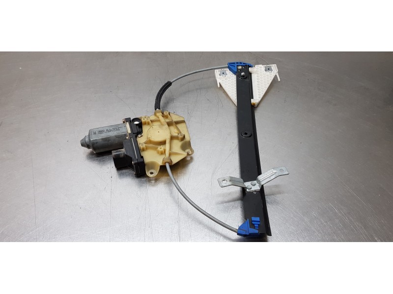 Recambio de elevalunas trasero derecho para audi a3 (8l) 1.6 ambiente referencia OEM IAM 8L4839462   Recambio de elevalunas trasero derecho para audi a3 (8l) 1.6 ambiente referencia OEM IAM 8L4839462