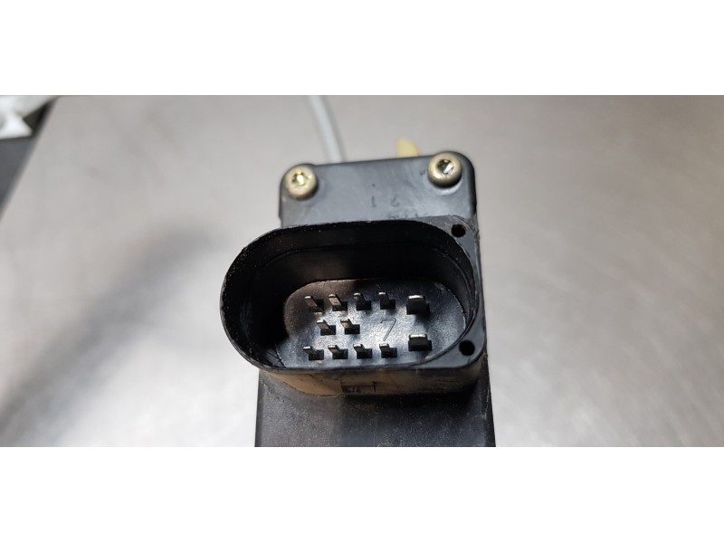 Recambio de elevalunas trasero derecho para audi a3 (8l) 1.6 ambiente referencia OEM IAM 8L4839462   Recambio de elevalunas trasero derecho para audi a3 (8l) 1.6 ambiente referencia OEM IAM 8L4839462