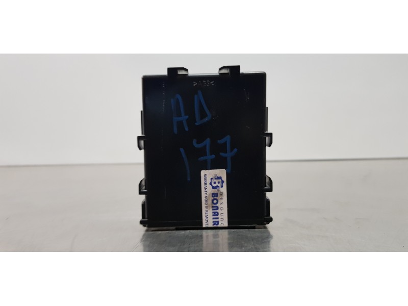 Recambio de modulo electronico para toyota rav 4 plug-in hybrid advance referencia OEM IAM 8911142122 2320000186 