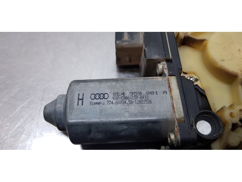 Recambio de elevalunas trasero izquierdo para audi a3 (8l) 1.6 ambiente referencia OEM IAM 8L4839461   Recambio de elevalunas trasero izquierdo para audi a3 (8l) 1.6 ambiente referencia OEM IAM 8L4839461