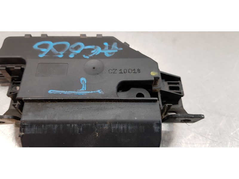 Recambio de cerradura maletero / porton para bmw serie 3 berlina (e90) 318d referencia OEM IAM 51247840617 7840617  Recambio de cerradura maletero / porton para bmw serie 3 berlina (e90) 318d referencia OEM IAM 51247840617 7840617