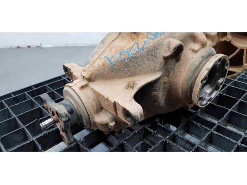 Recambio de diferencial trasero para bmw serie 1 berlina (e81/e87) 118d referencia OEM IAM 33107566170 7566169  Recambio de diferencial trasero para bmw serie 1 berlina (e81/e87) 118d referencia OEM IAM 33107566170 7566169