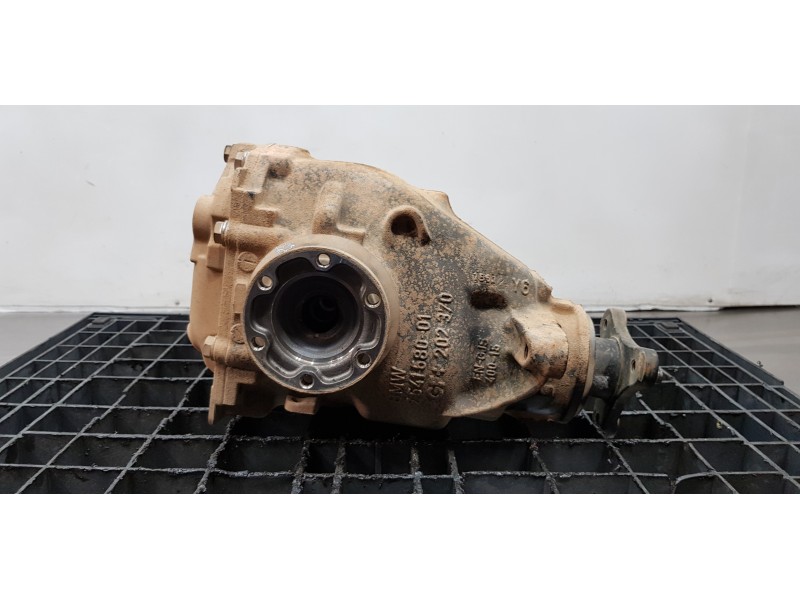 Recambio de diferencial trasero para bmw serie 1 berlina (e81/e87) 118d referencia OEM IAM 33107566170 7566169  Recambio de diferencial trasero para bmw serie 1 berlina (e81/e87) 118d referencia OEM IAM 33107566170 7566169