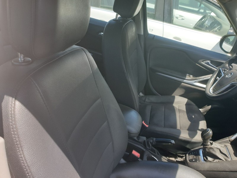 opel zafira tourer del año 2014