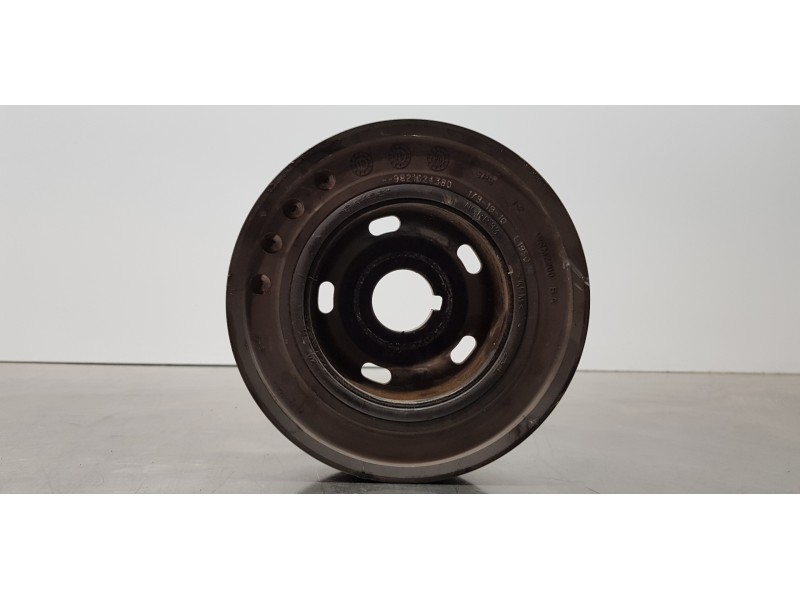 Recambio de polea cigueñal para peugeot 308 sw allure referencia OEM IAM 9821624380  