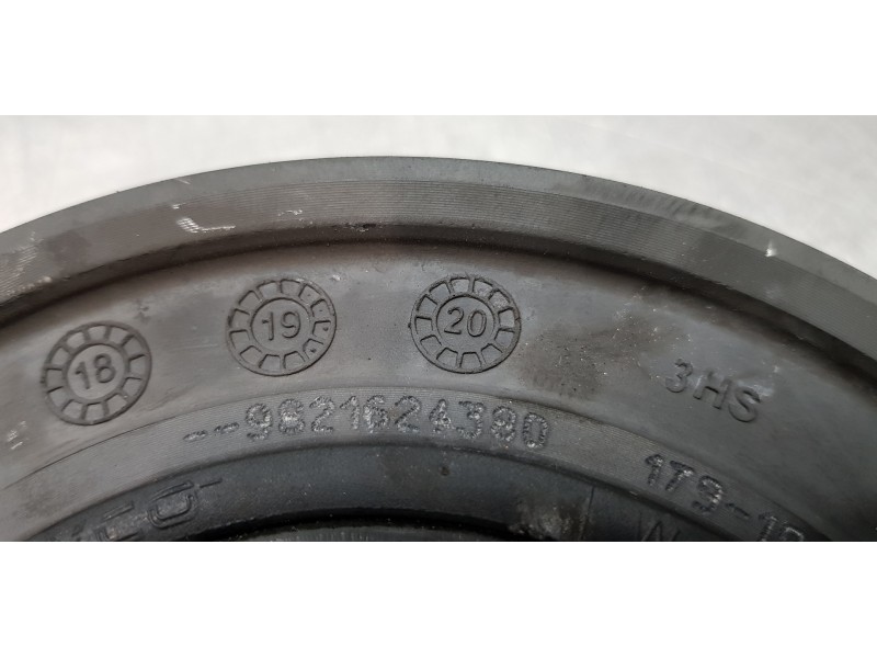 Recambio de polea cigueñal para peugeot 308 sw allure referencia OEM IAM 9821624380  