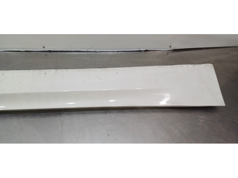 Recambio de faldon lateral para bmw serie 3 berlina (e90) 318d referencia OEM IAM 51777202654   Recambio de faldon lateral para bmw serie 3 berlina (e90) 318d referencia OEM IAM 51777202654