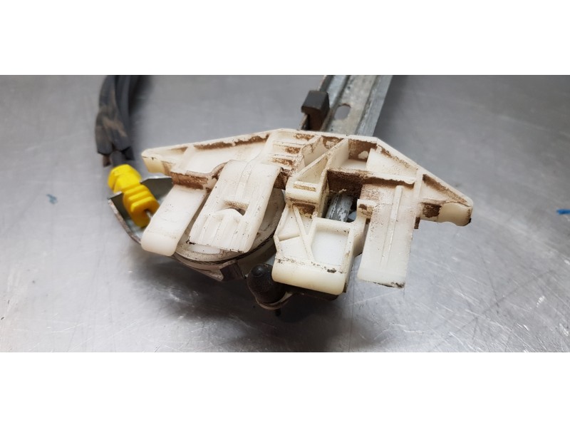 Recambio de elevalunas trasero derecho para peugeot 406 berlina (s1/s2) st referencia OEM IAM 922457   Recambio de elevalunas trasero derecho para peugeot 406 berlina (s1/s2) st referencia OEM IAM 922457