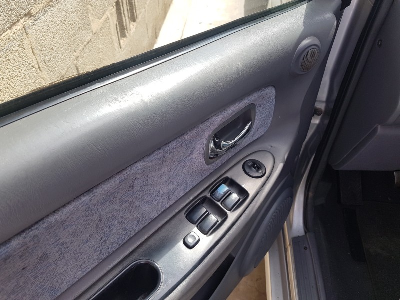 kia joice del año 2000