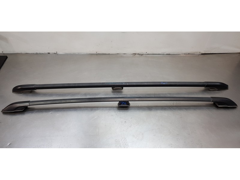 Recambio de barras techo para ssangyong rodius xdi limited referencia OEM IAM 7986221600  