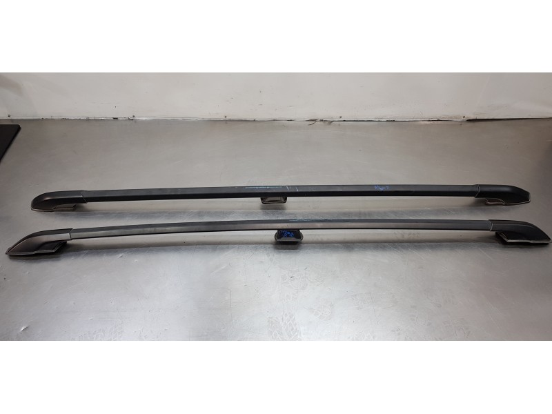 Recambio de barras techo para ssangyong rodius xdi limited referencia OEM IAM 7986221600  