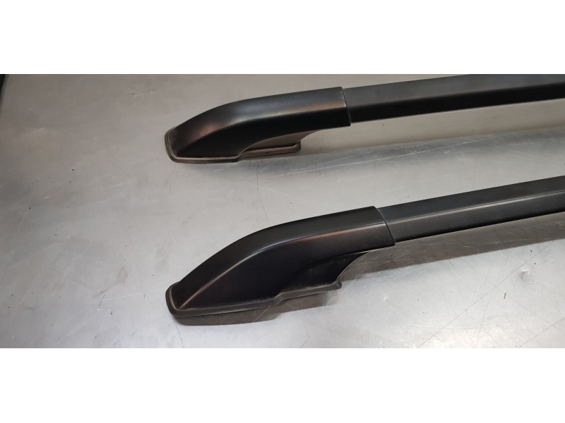 Recambio de barras techo para ssangyong rodius xdi limited referencia OEM IAM 7986221600  