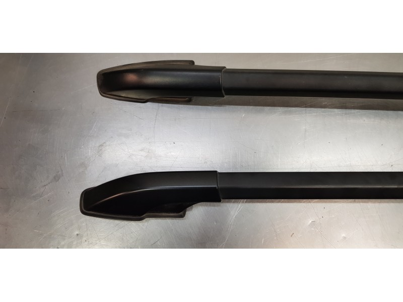 Recambio de barras techo para ssangyong rodius xdi limited referencia OEM IAM 7986221600  