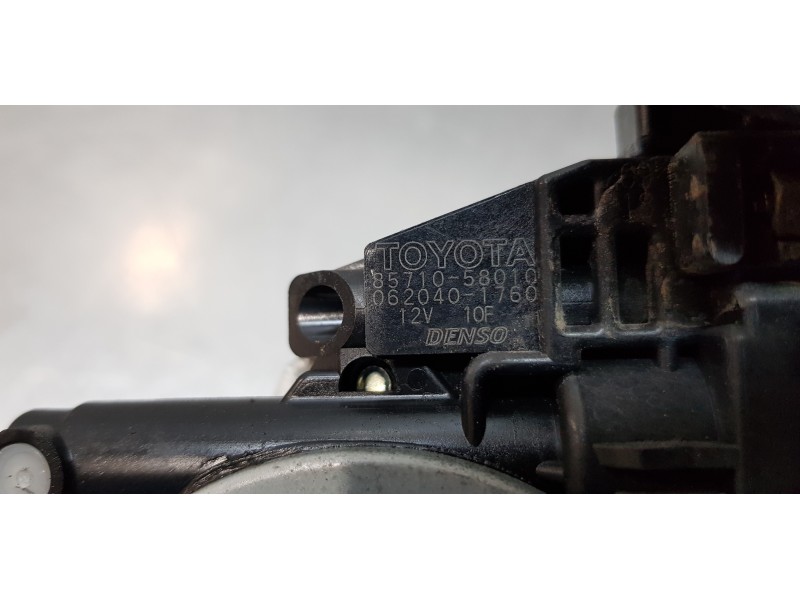 Recambio de elevalunas delantero derecho para toyota land cruiser (j12) 3.0 turbodiesel referencia OEM IAM 8571058010  