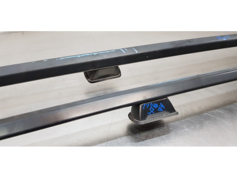 Recambio de barras techo para ssangyong rodius xdi limited referencia OEM IAM 7986221600  