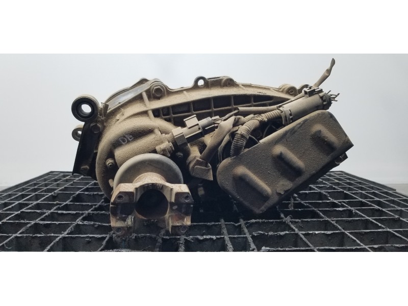 Recambio de caja transfer para tata xenon pick up referencia OEM IAM   