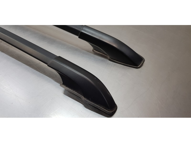 Recambio de barras techo para ssangyong rodius xdi limited referencia OEM IAM 7986221600  