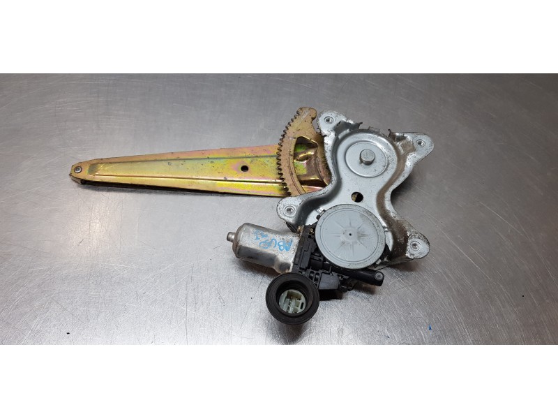 Recambio de elevalunas trasero izquierdo para toyota land cruiser (j12) 3.0 turbodiesel referencia OEM IAM 8571058010   Recambio de elevalunas trasero izquierdo para toyota land cruiser (j12) 3.0 turbodiesel referencia OEM IAM 8571058010