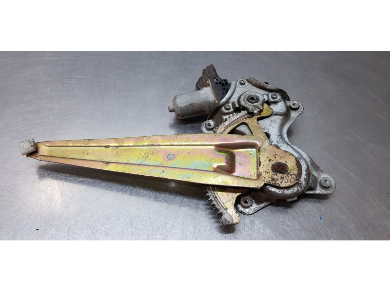 Recambio de elevalunas trasero izquierdo para toyota land cruiser (j12) 3.0 turbodiesel referencia OEM IAM 8571058010   Recambio de elevalunas trasero izquierdo para toyota land cruiser (j12) 3.0 turbodiesel referencia OEM IAM 8571058010