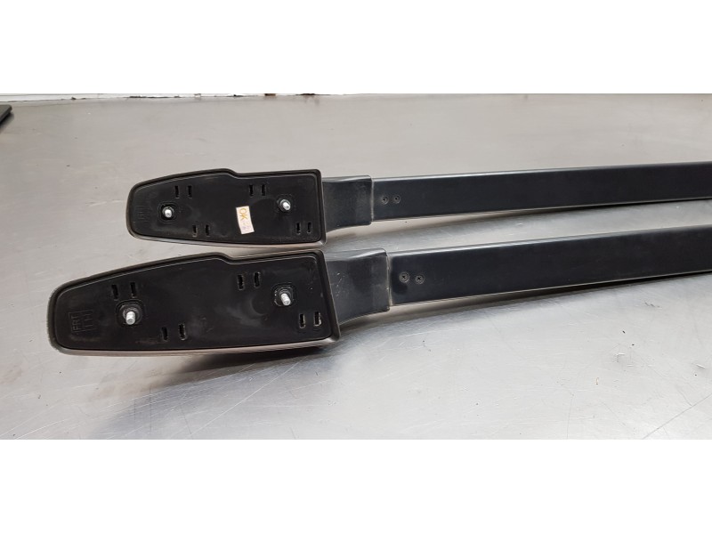Recambio de barras techo para ssangyong rodius xdi limited referencia OEM IAM 7986221600  