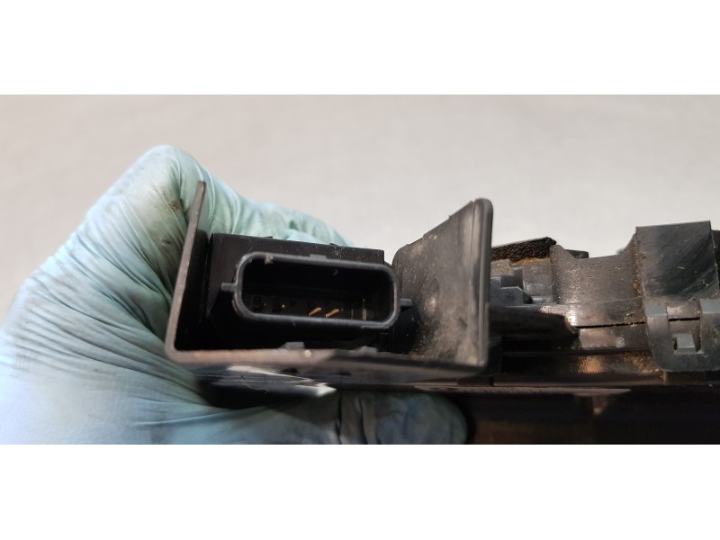 Recambio de cerradura puerta trasera derecha para renault scenic iv edition one referencia OEM IAM 825023014R 825021864R 