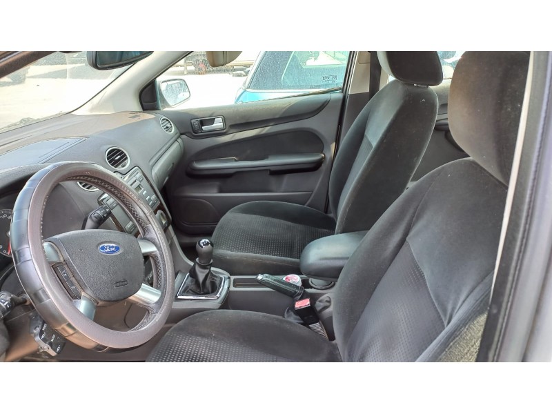 ford focus berlina (cap) del año 2005 ford focus berlina (cap) del año 2005