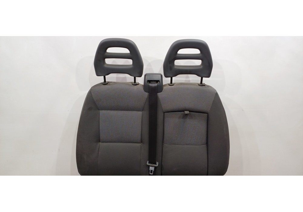 Recambio de asiento delantero derecho para peugeot boxer caja cerrada (bat. 3450) (333) hdi (333) referencia OEM IAM 8845WR  