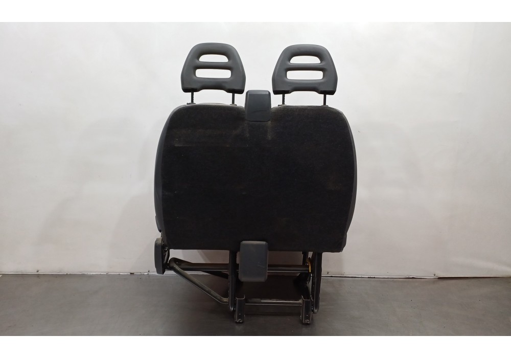 Recambio de asiento delantero derecho para peugeot boxer caja cerrada (bat. 3450) (333) hdi (333) referencia OEM IAM 8845WR  
