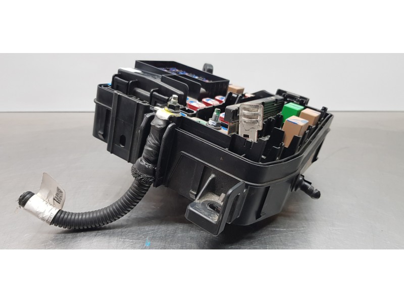 Recambio de caja reles / fusibles para hyundai tucson hybrid referencia OEM IAM 91200CZ650  