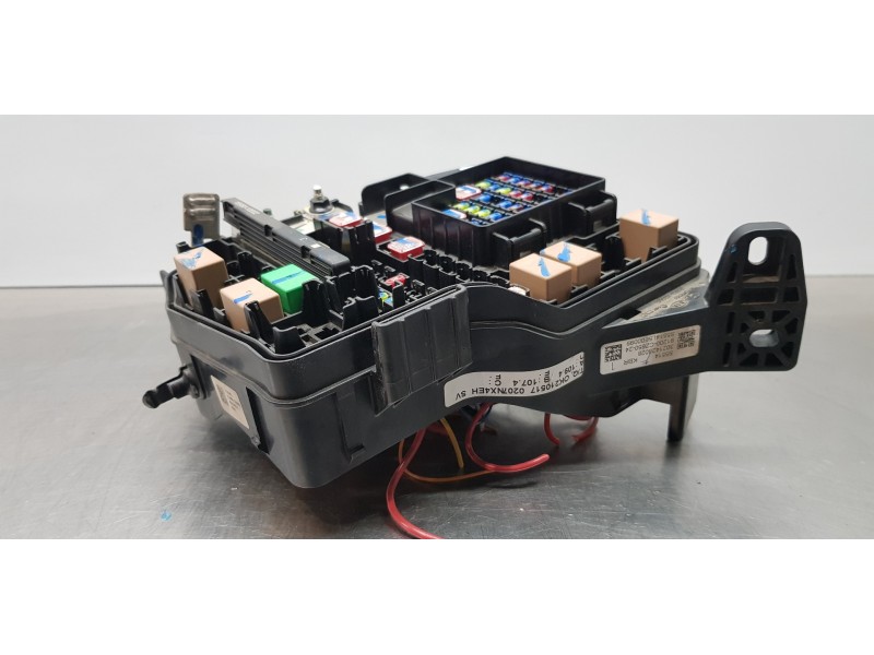 Recambio de caja reles / fusibles para hyundai tucson hybrid referencia OEM IAM 91200CZ650  