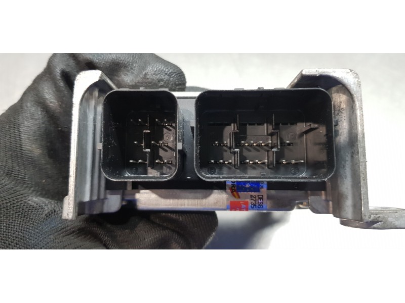 Recambio de centralita airbag para ford focus berlina (cak) ambiente referencia OEM IAM YS4T14B056BA  