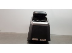 Recambio de apoyabrazos central para ssangyong rodius xdi limited referencia OEM IAM 7790021261LBH   2