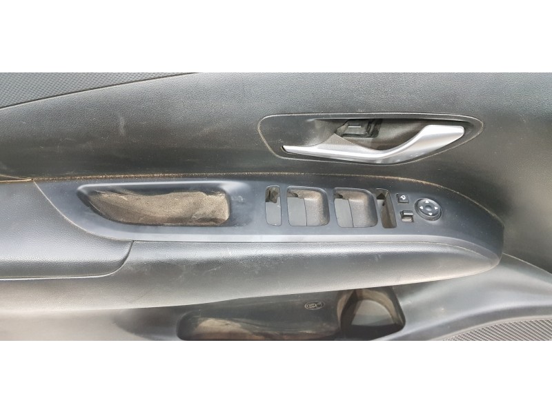 Recambio de juego tapizados / cartoneras para hyundai tucson hybrid referencia OEM IAM 82305N7010NNB 82306N7000NNB 83305N7000NNB